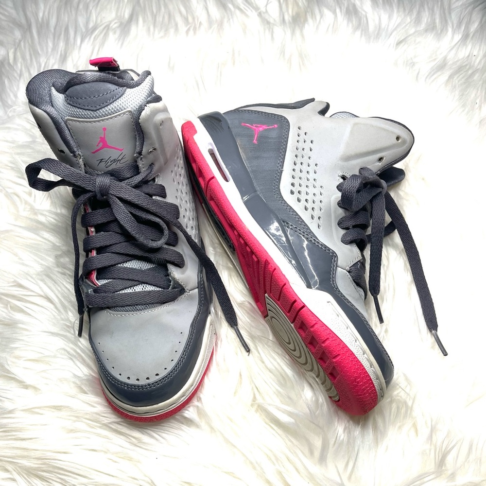 Wolf Gray & Hyper Pink Jordan Flight Sneakers
